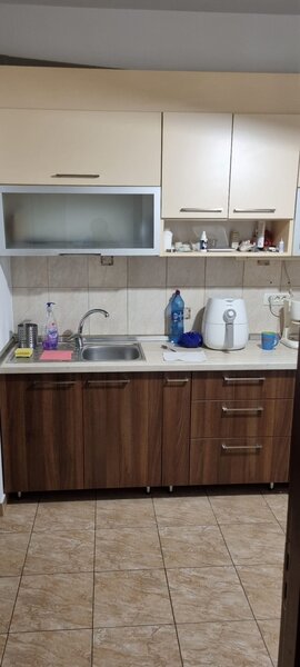 Bucur Obor, 2 minute metrou